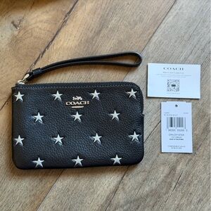 Coach corner zip wristlet star print cw865